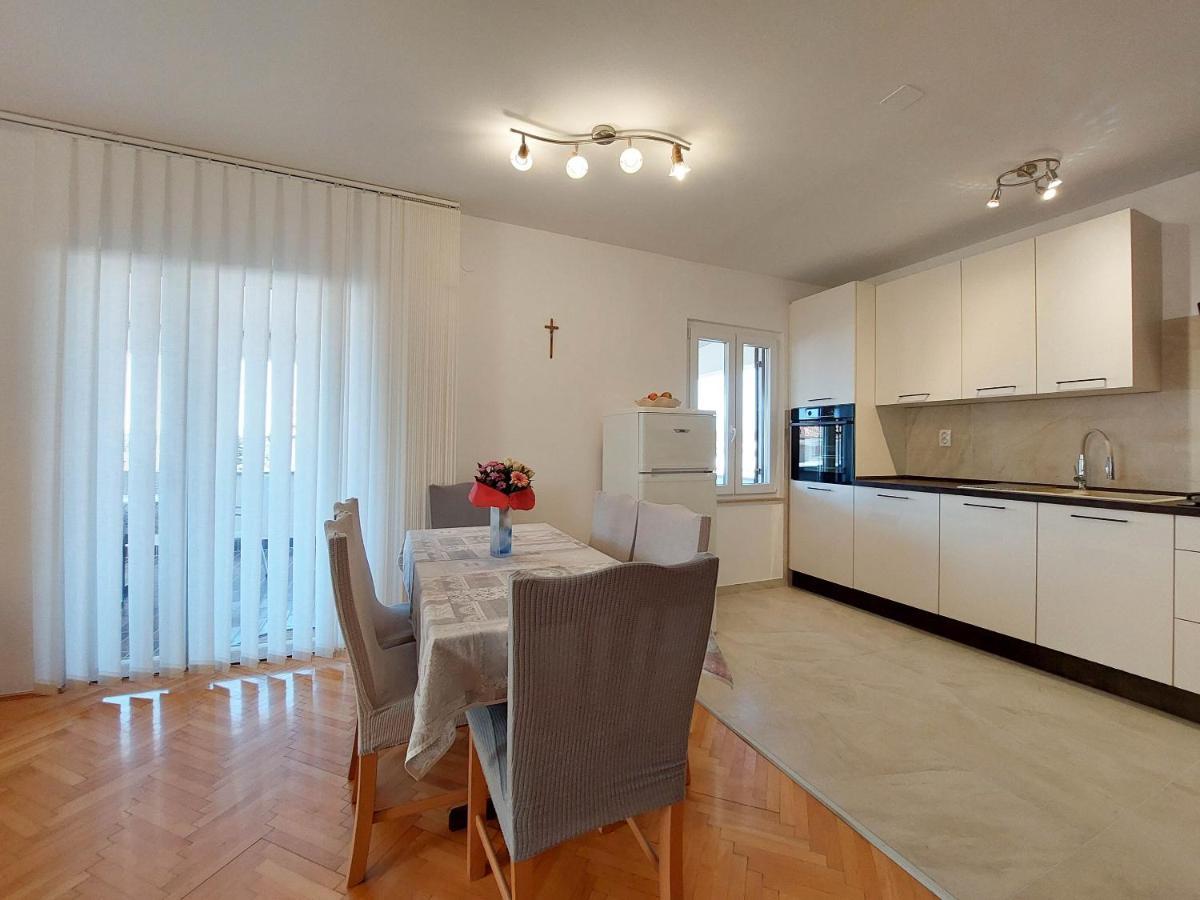 Apartment Neda Punat Exteriör bild